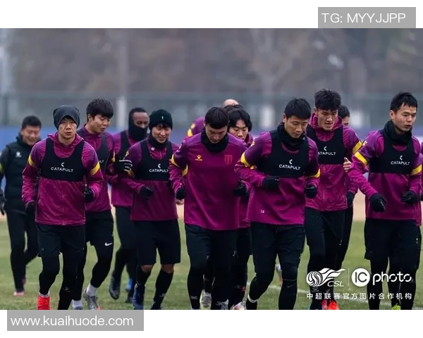 南京篮球队与成都篮球队赛后复盘分析状态及表现对比