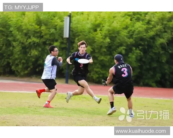 深圳飞盘队与杭州飞盘队赛后复盘分析双方状态与表现对比 深圳飞盘队与杭州飞盘队赛后复盘分析双方状态与表现对比